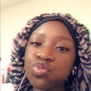 Meet your Posher, Jakayla
